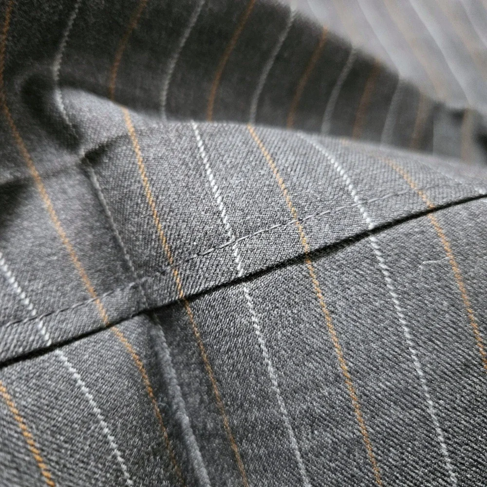 Luciano Carreli Couture Mens  Suit Super 150s Wool Pinstripe Charcoal Grey 44R
